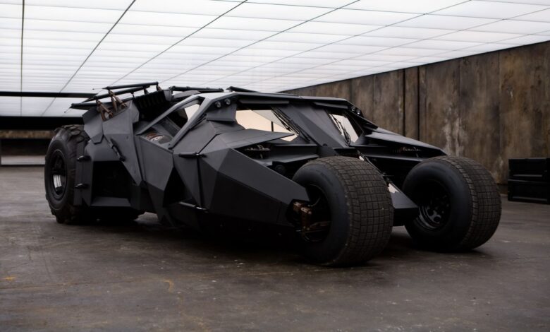 Wayne Enterprises เตรียมเสนอ Batman Tumbler ที่ใช้งานได้เต็มรูปแบบจำนวน 10 เครื่อง