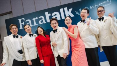 เบื้องหลังชุดของเวทีทอล์กอย่าง FaraTALK โดย POEM - L'Officiel Thailand